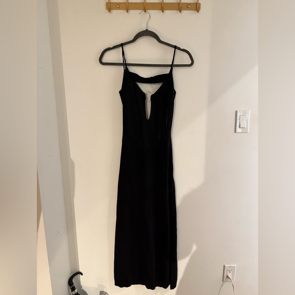 Elegant Black Sleeveless Dress